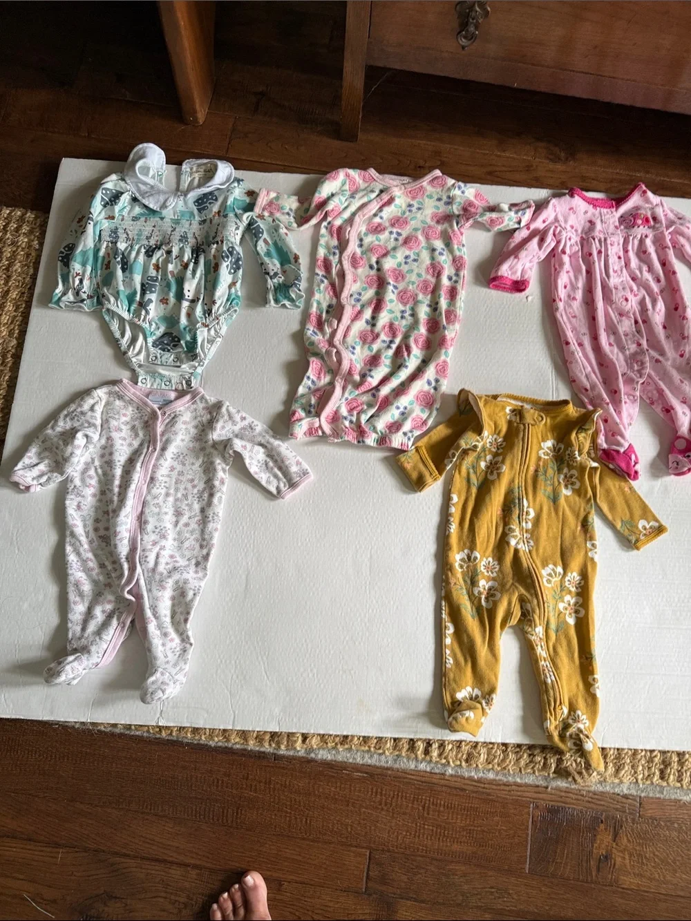 Assorted Kids  3 One-Piece Footies  one sleep sack, 1 short  sleeved romper.